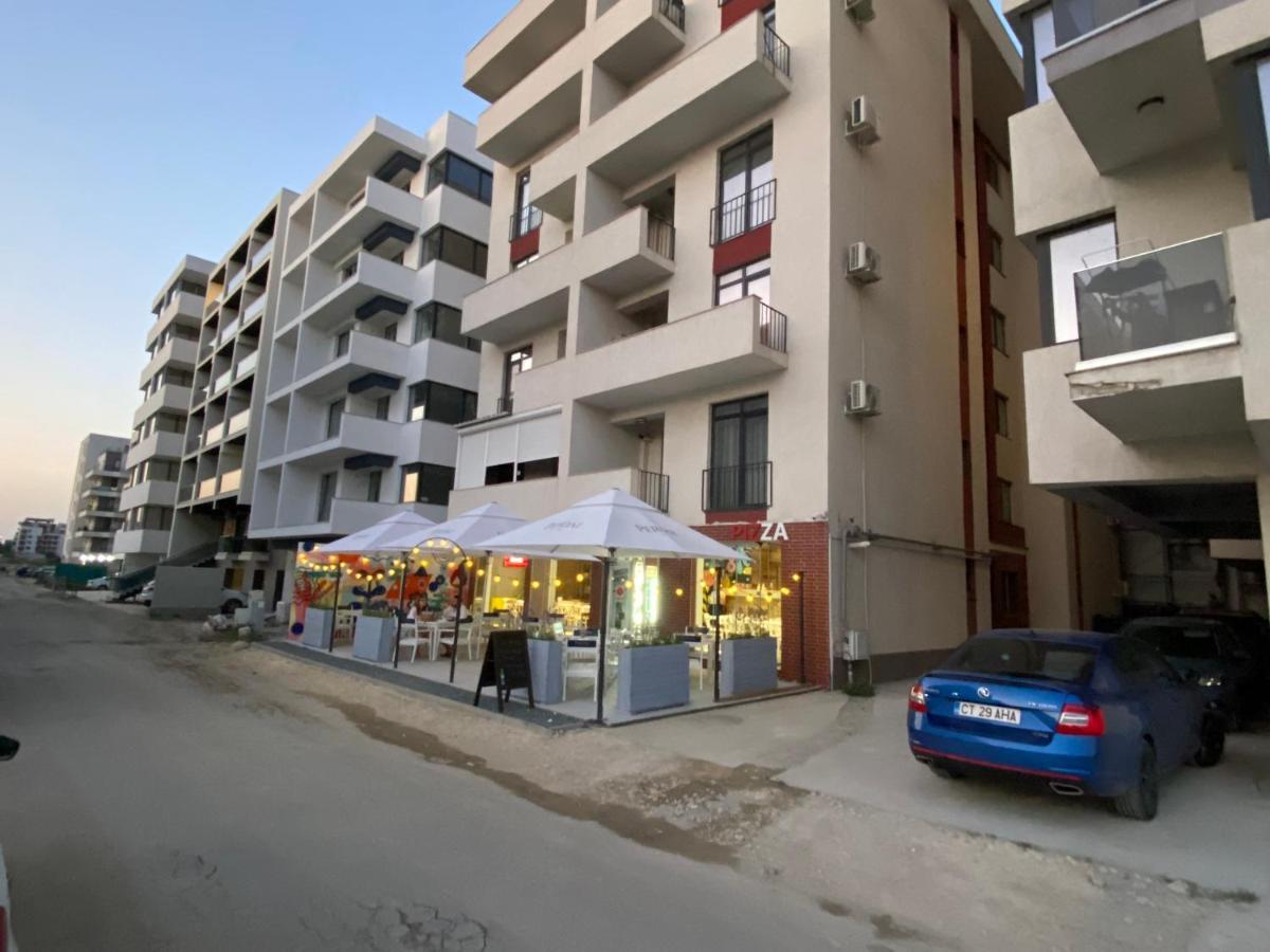 Apartament Kazeboo Mamaia Apartment Navodari Bagian luar foto